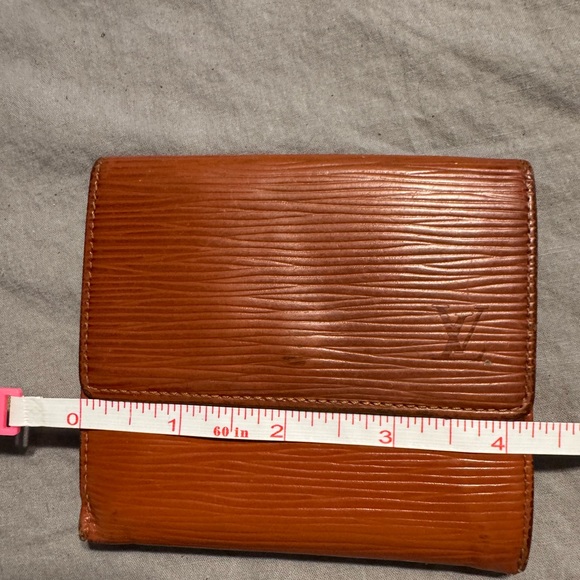 LOUIS VUITTON VINTAGE ELISE TRIFOLD COGNAC BROWN EPI LEATHER WALLET W/COA - Picture 10 of 14